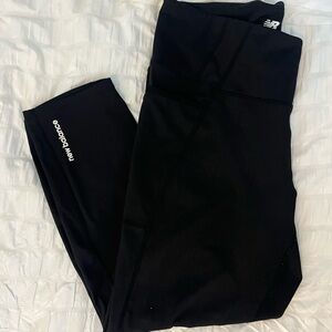 New Balance Black Athletic Leggings with Moisture-Wicking Fabric